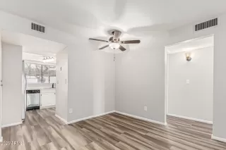 Photo #6: 6912433 Listing 