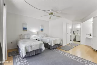 Photo #4: 6912550 Listing