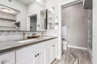 Photo #6: 6912557 Listing 