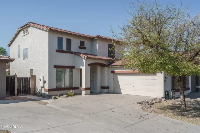 MLS: 6912665 Condo For Sale