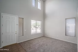 Photo #2: 6912665 Listing 