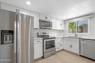 Photo #1: 6912681 Listing