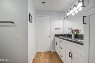 Photo #2: 6912724 Listing