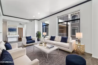 Photo #3: 6912729 Listing