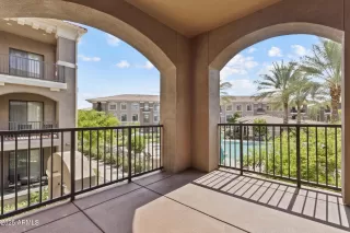 Photo #4: 6912729 Listing