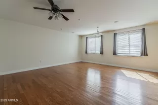 Photo #5: 6912778 Listing 