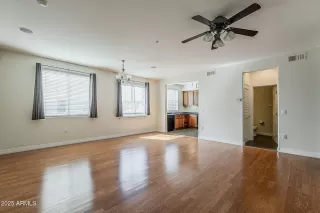 Photo #6: 6912778 Listing 