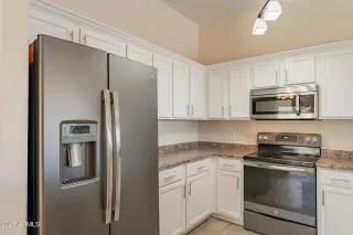 Photo #1: 6912835 Listing 