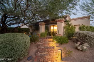 Photo #1: 6912927 Listing 
