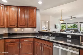 Photo #1: 6912972 Listing 