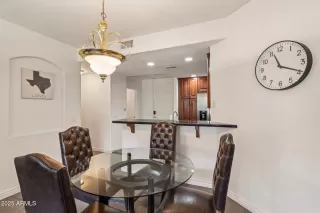 Photo #4: 6912972 Listing 