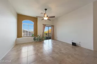 Photo #5: 6913086 Listing