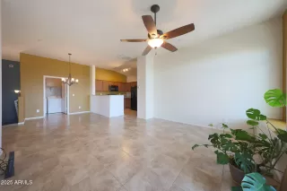 Photo #6: 6913086 Listing