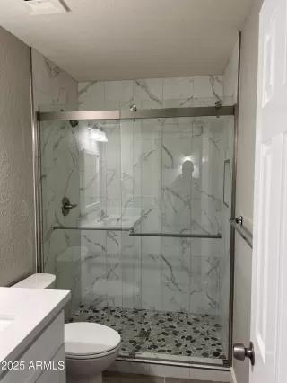 Photo #5: 6913112 Listing 