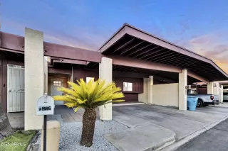 Photo #2: 6913131 Listing