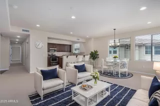 Photo #4: 6913138 Listing 