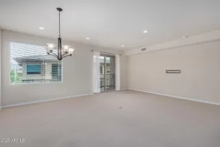 Photo #6: 6913138 Listing 