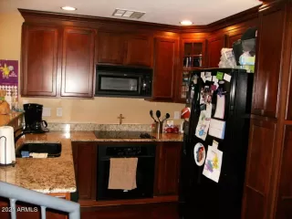 Photo #4: 6913297 Listing