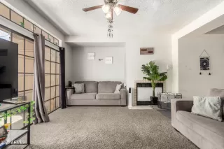 Photo #2: 6913332 Listing 