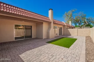 Photo #6: 6913393 Listing