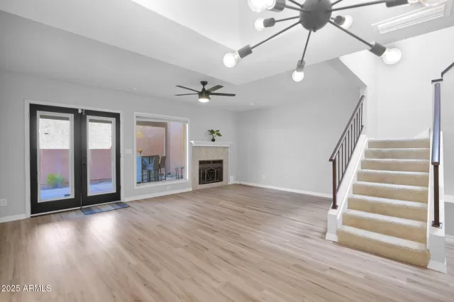 MLS: 6913398 Condo For Sale