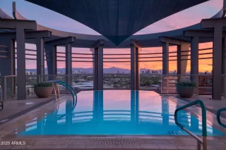 Photo #5: 6913430 Listing 