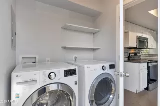 Photo #6: 6913432 Listing 