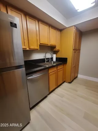 Photo #6: 6913474 Listing