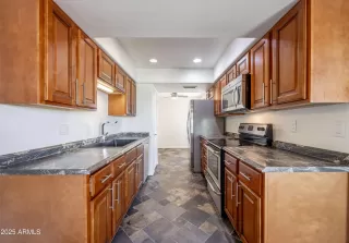 Photo #4: 6913538 Listing 