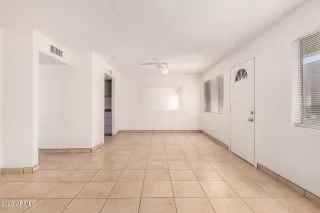 Photo #5: 6913566 Listing 