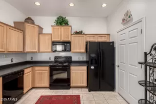 Photo #6: 6913567 Listing 