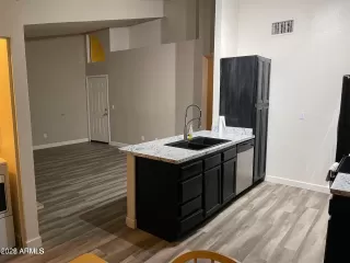 Photo #4: 6913570 Listing