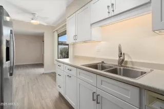 Photo #3: 6913602 Listing