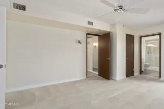 Photo #4: 6913602 Listing