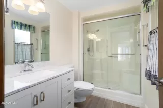 Photo #5: 6913602 Listing