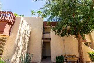 Photo #2: 6913641 Listing