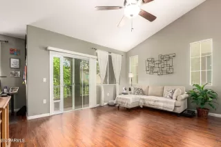 Photo #3: 6913858 Listing 