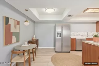 Photo #1: 6914249 Listing 