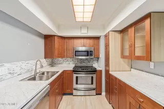 Photo #2: 6914249 Listing 