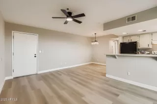 Photo #2: 6914256 Listing