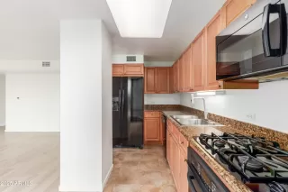 Photo #6: 6914510 Listing 