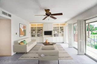 Photo #6: 6914537 Listing