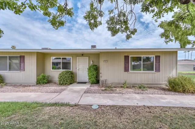 MLS: 6914627 Condo For Sale