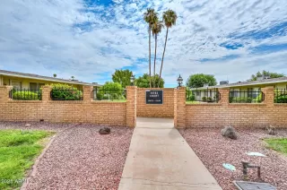 Photo #5: 6914627 Listing