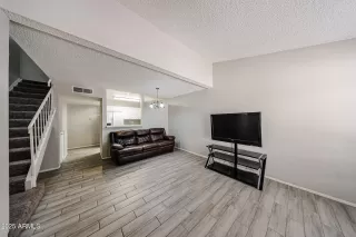 Photo #1: 6914717 Listing