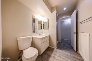 Photo #4: 6914717 Listing