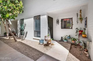 Photo #1: 6914753 Listing 
