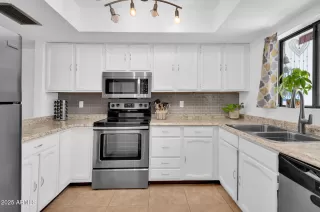 Photo #4: 6914753 Listing 