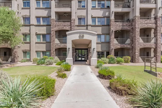 MLS: 6914826 Condo For Sale