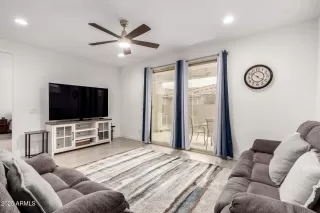 Photo #4: 6914864 Listing